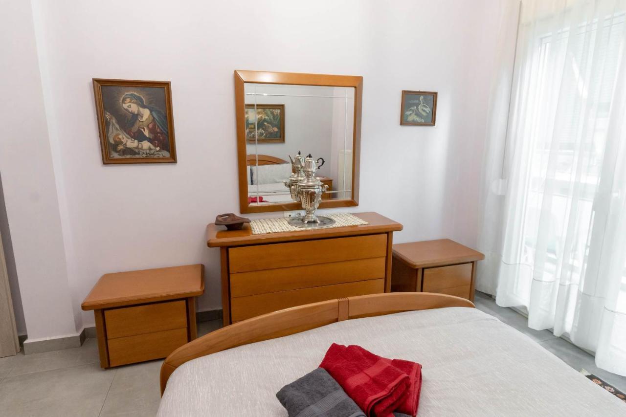 Byt Downtown Flat 라리사 외부 사진