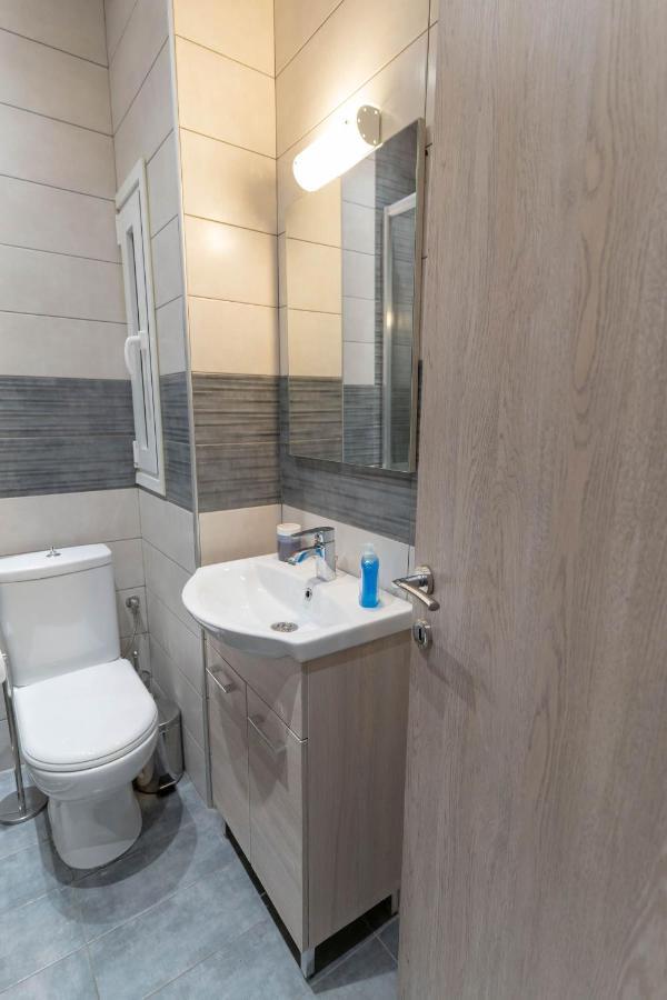 Byt Downtown Flat 라리사 외부 사진
